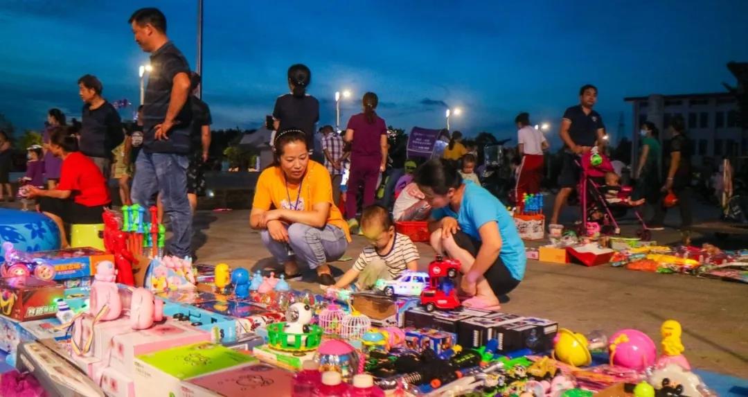 地攤經(jīng)濟(jì)